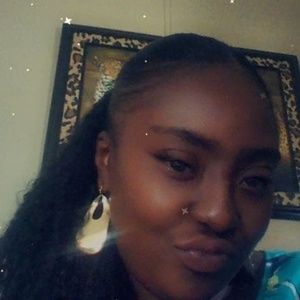 Meet your Posher, Kendra